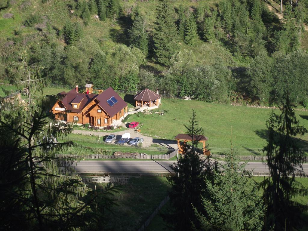 Cabana Piatra Runcului Vatra Moldoviței Kültér fotó