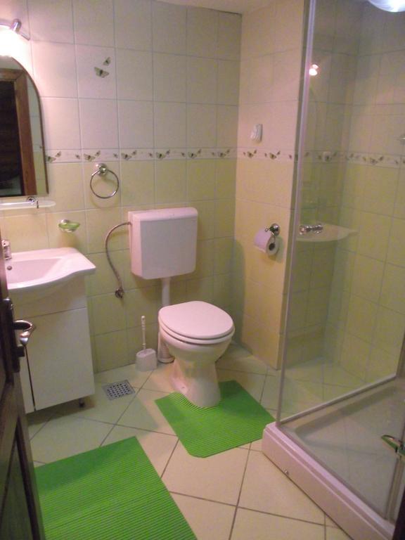 Cabana Piatra Runcului Vatra Moldoviței Szoba fotó